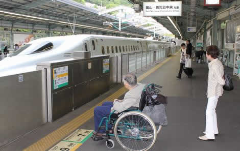 写真：鹿児島へ新幹線